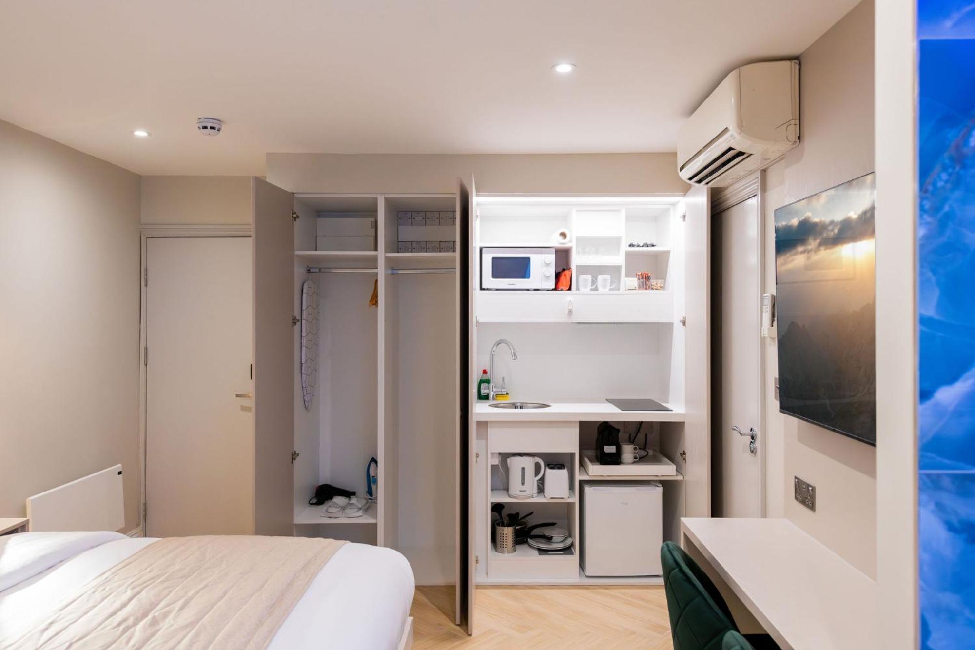 Deluxe Double Studio Jacuzzi